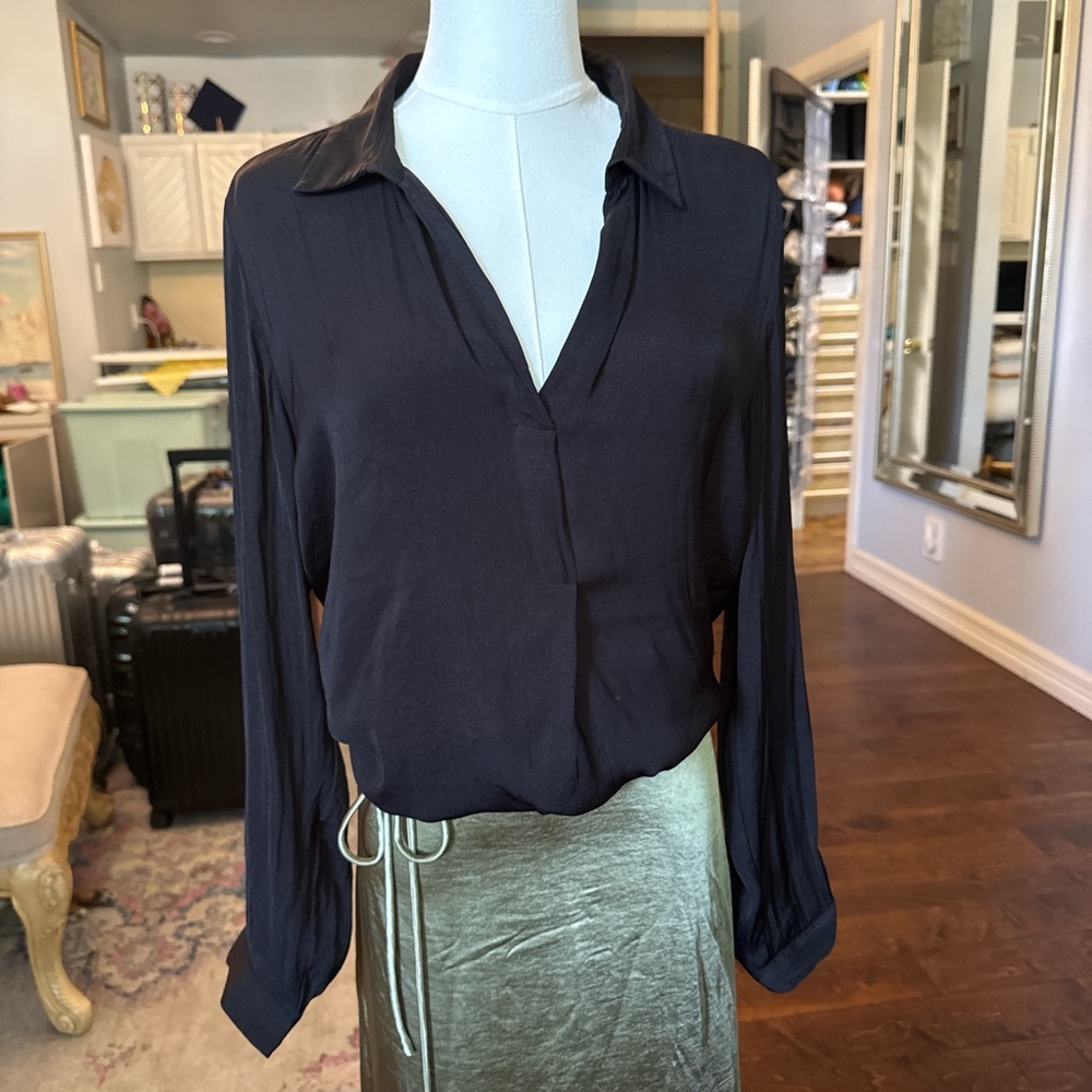 SFERRA Black V-Neck Long Sleeve Blouse